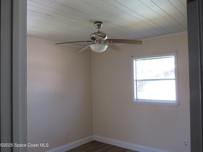 Building Photo - 1690 Elizabeth Ave