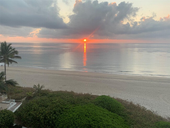 Building Photo - 1500 S Ocean Blvd