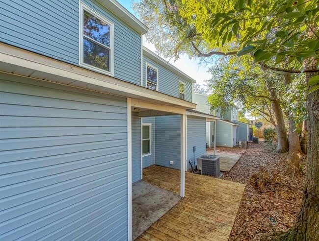 Building Photo - 1340 Hancock St