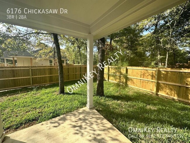 Building Photo - 6176 Chickasaw Dr