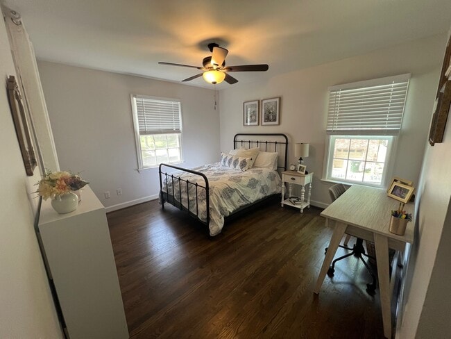 Building Photo - 2202 Idlewood Dr