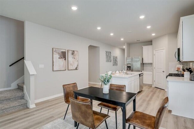 Building Photo - 909 Bright Gemstone Wy
