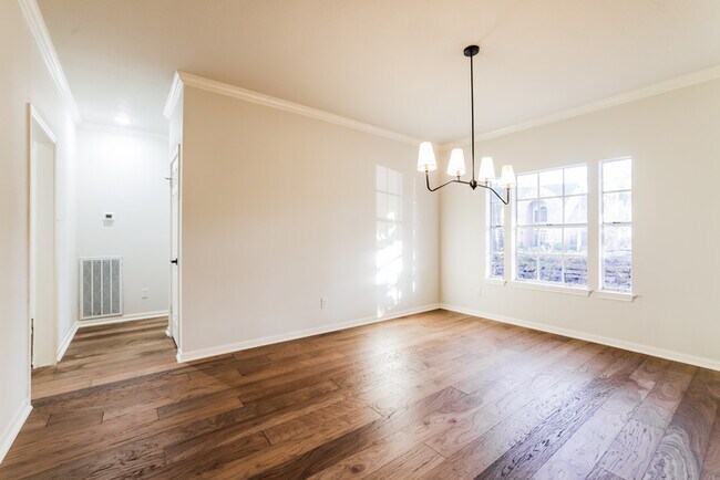 Building Photo - 3207 Greenwood Glen Dr