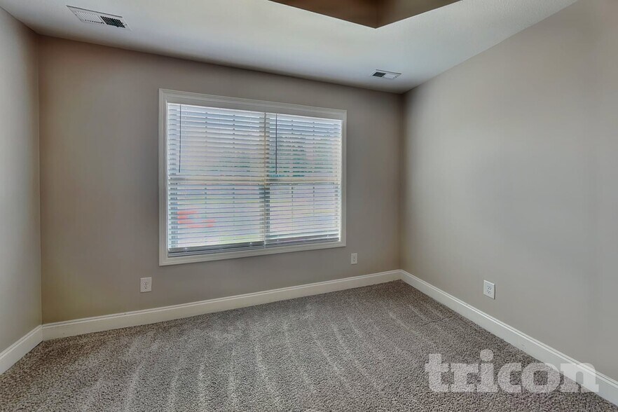 Building Photo - 515 Magnolia Dr