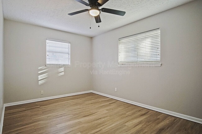 Building Photo - 1607 Denison Dr