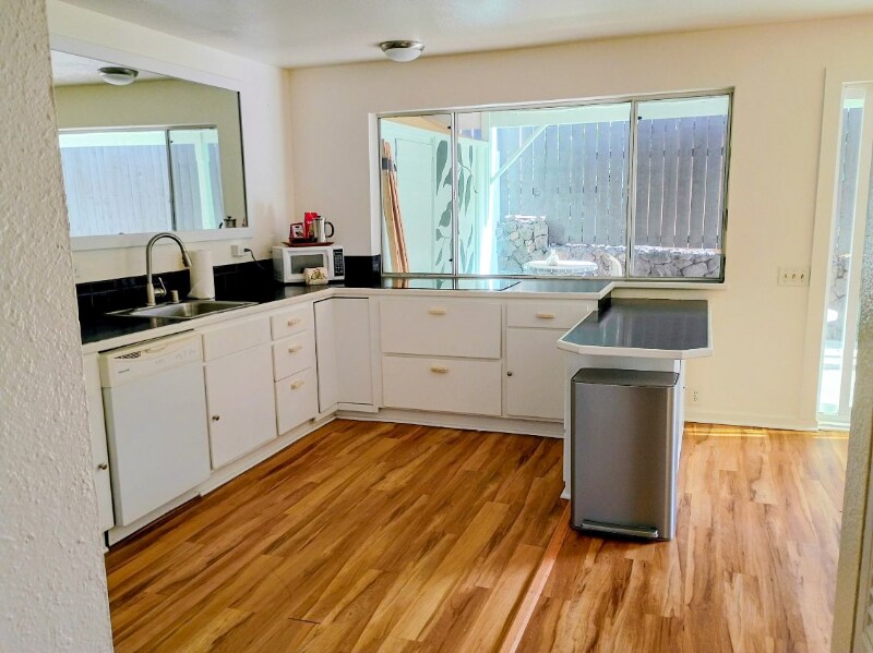 Building Photo - 76-6173-6173 Lehua Rd