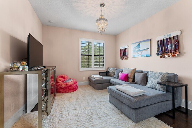 Building Photo - 5155 SW Longspur Ln