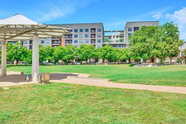 Building Photo - 1701 Simond Ave Ave