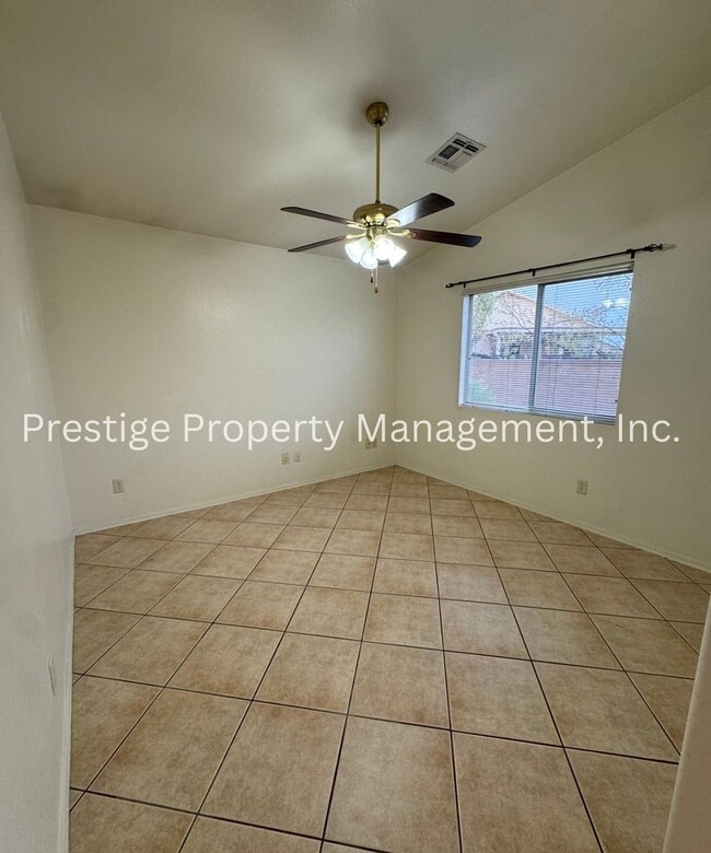 Building Photo - Charming West 2 Bedroom/ 2 Bathroom with a Den is  Waiting For You To Call Home!!