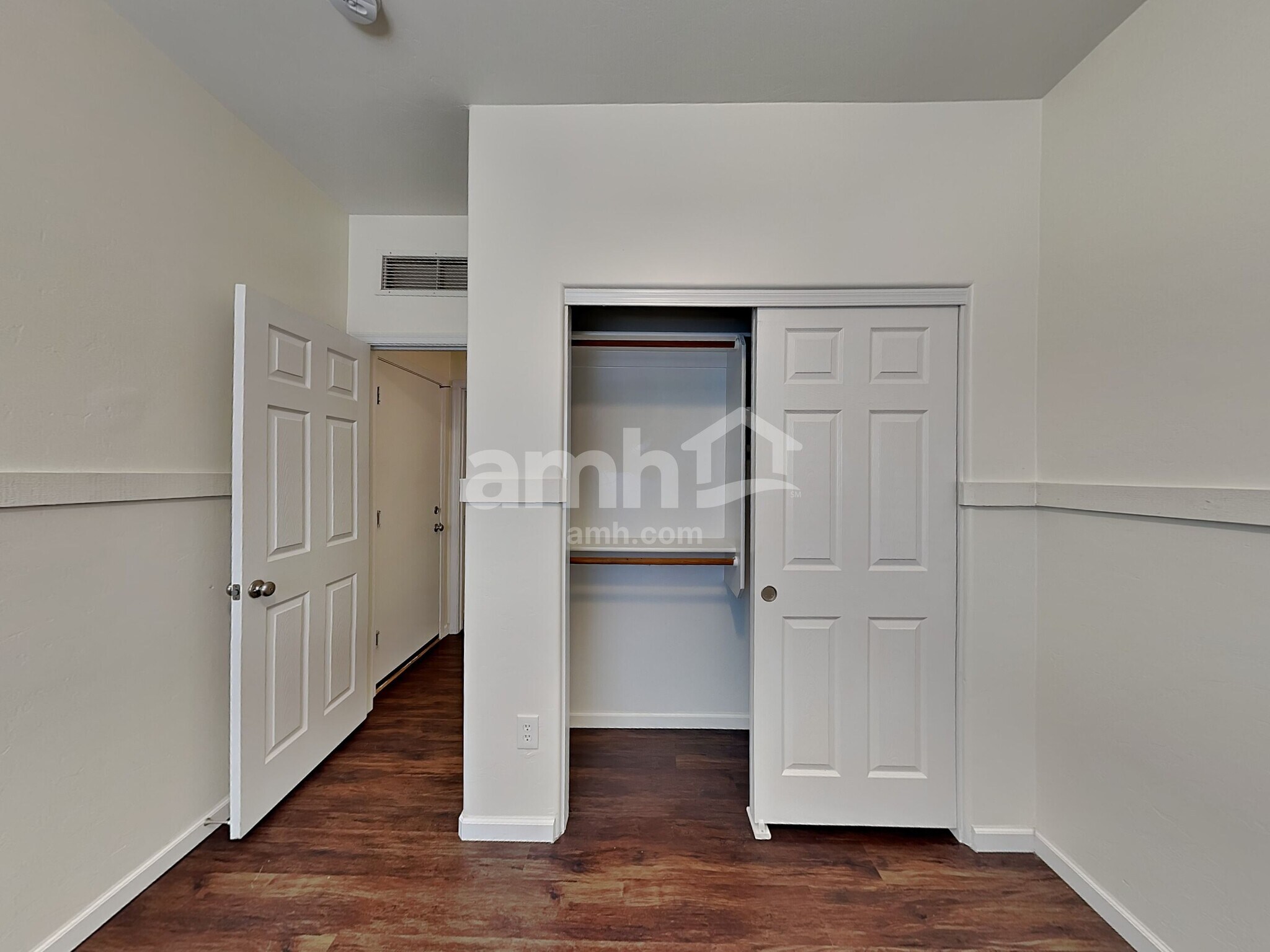 Building Photo - 11320 Harvester