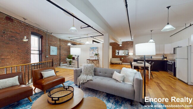 Building Photo - 19 Stanhope St