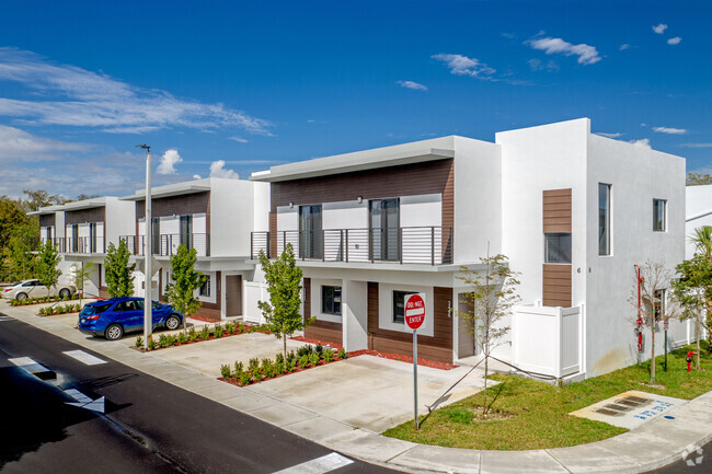 Building Photo - The Villages at Miami Gardens