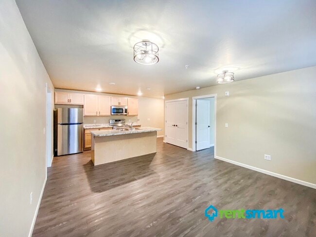 Building Photo - 3484 MT-200