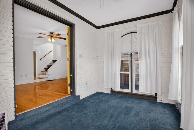 Building Photo - 1227 Denisonview St