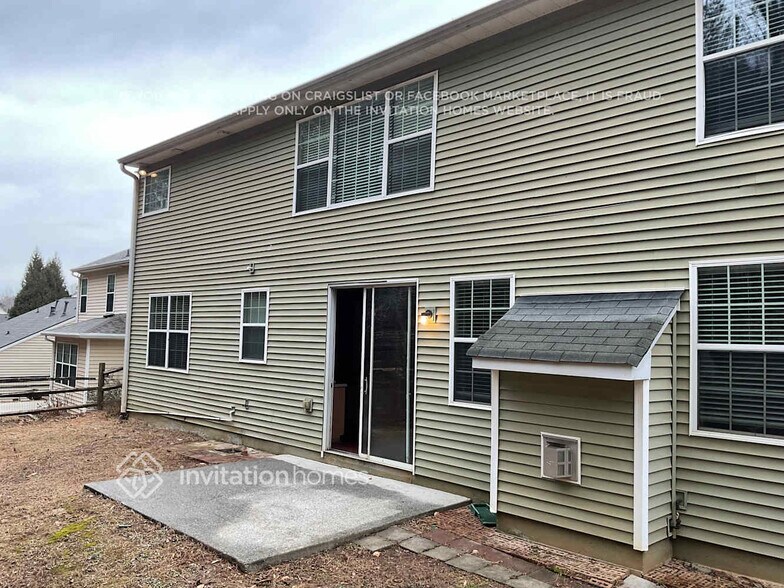 Building Photo - 305 Stone Valley Xin