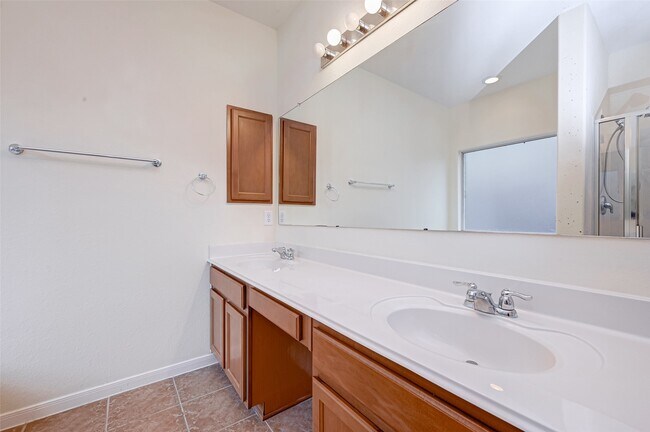 Building Photo - 18218 Barkers Green Way