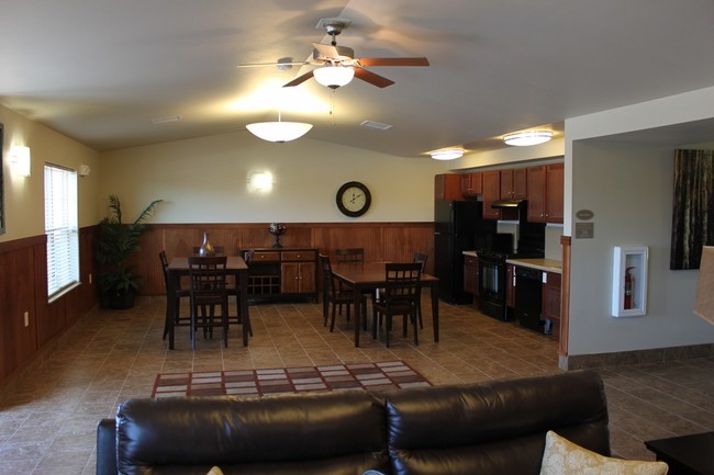 Clubhouse Room - Pleasant View Townhomes