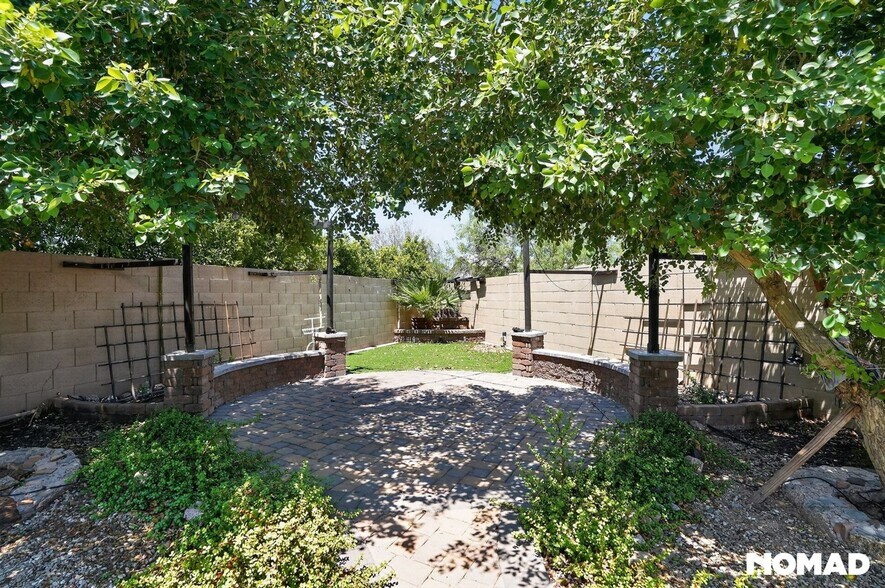 Building Photo - 7905 S 25th Pl