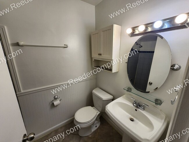 Building Photo - 2 bedroom townhome, minutes from highway and Morton High School