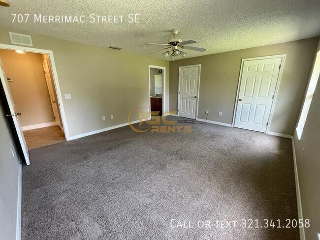 Building Photo - 707 Merrimac St SE