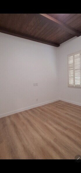 Building Photo - 17365 Parthenia St