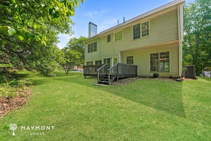 Building Photo - 7492 Crescent Bend Cove