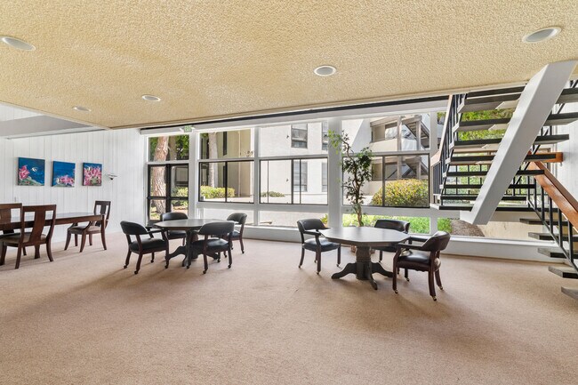 Building Photo - 7765 W 91st St