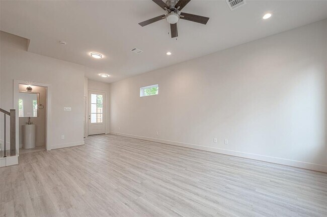 Building Photo - 9414 McGallion Rd