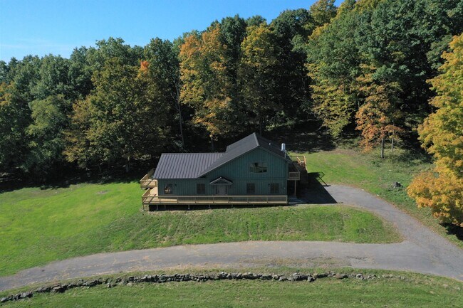 Building Photo - 589 Overlook Rd
