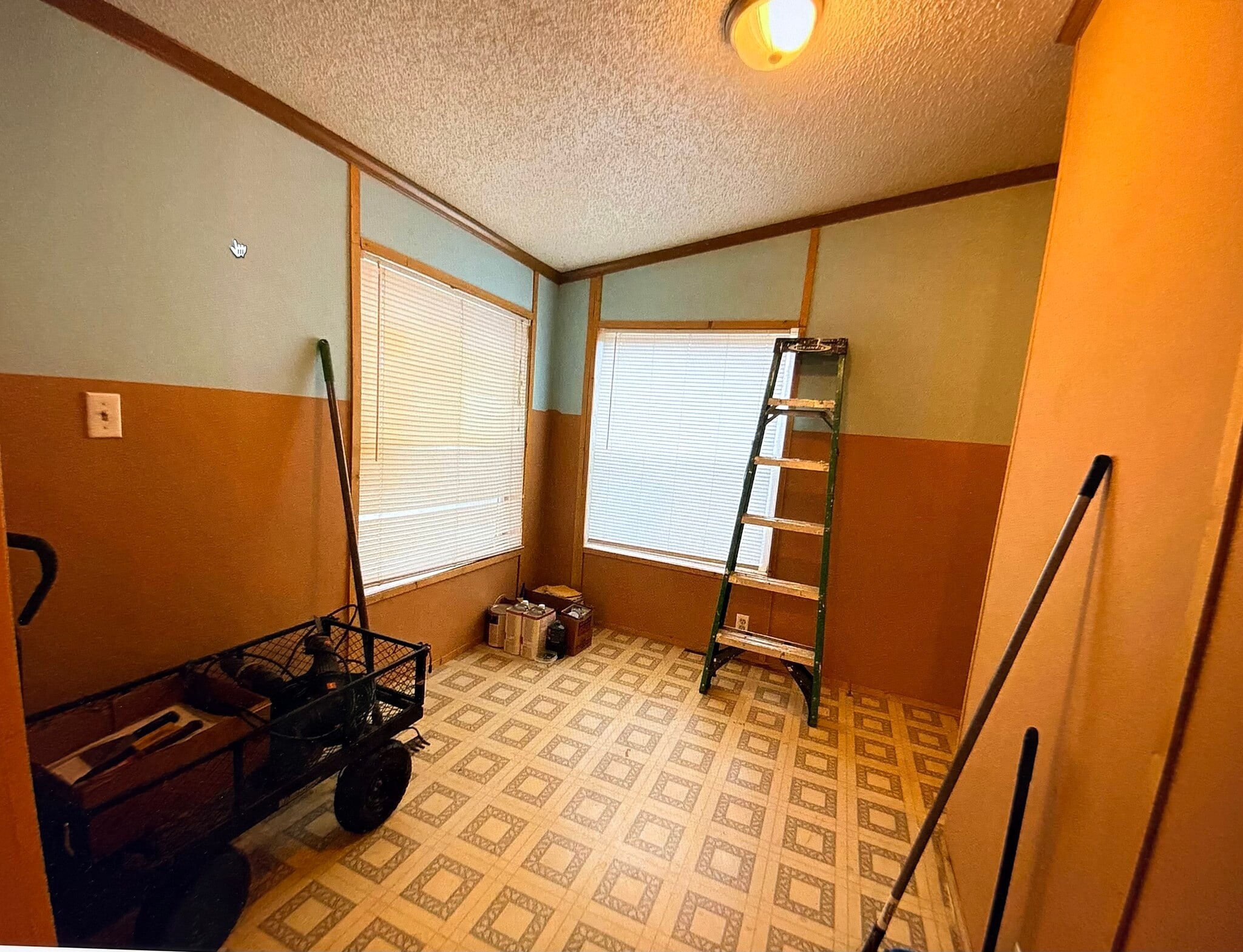 Building Photo - 33 Allen St