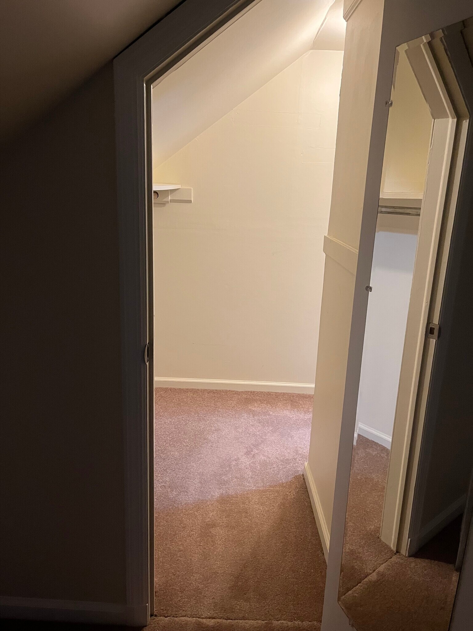 Building Photo - 171 Osborne Rd