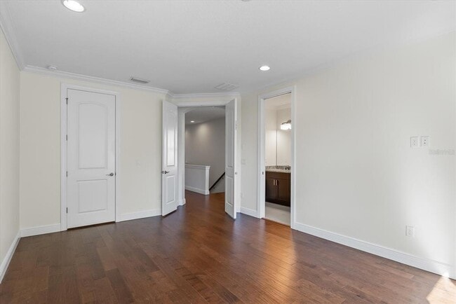 Building Photo - 306 S New Jersey Ave