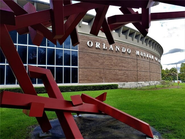 Building Photo - 2900 N Mills Ave