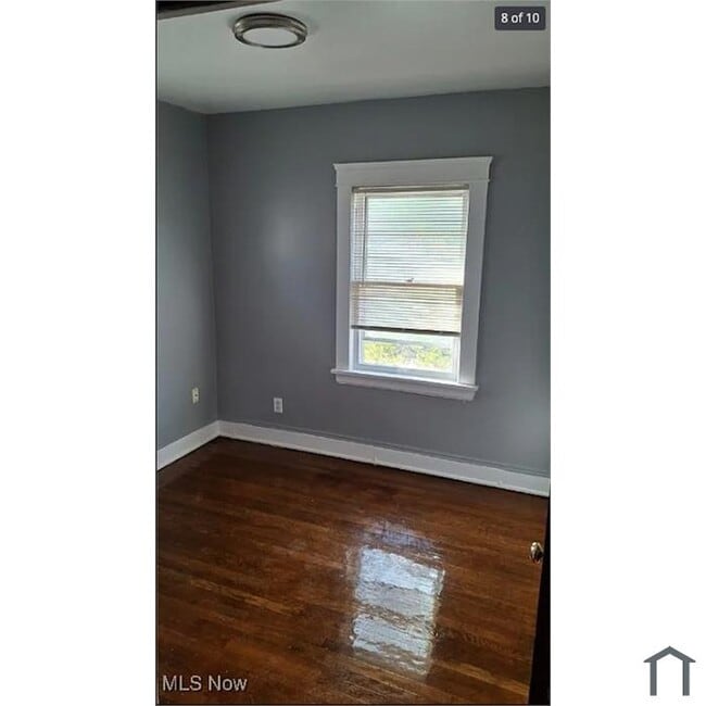 Building Photo - 3301 W 94th St