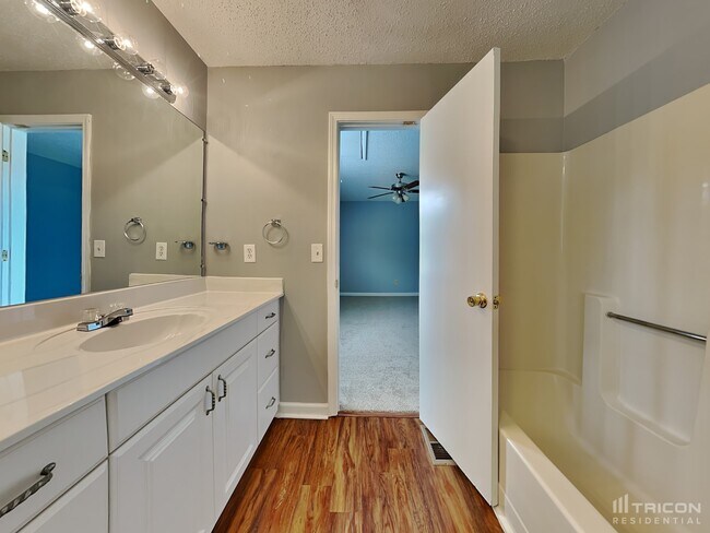 Building Photo - 4974 Holborn Ct