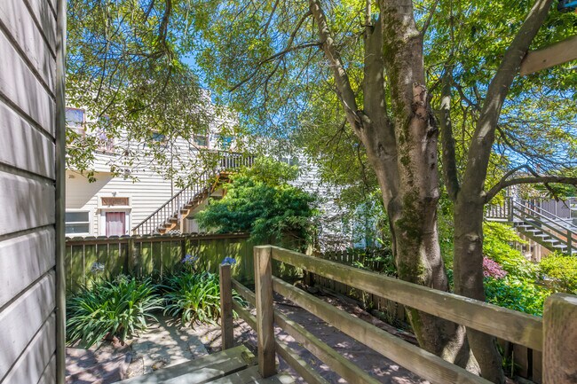 Building Photo - 191 Bocana St