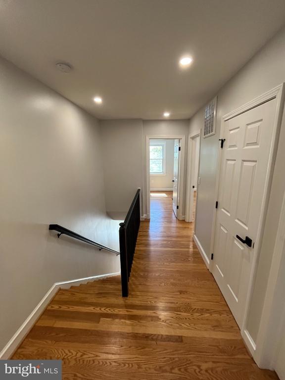 Building Photo - 327 Whittier St NW