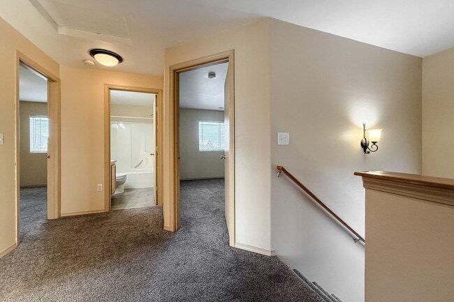 Building Photo - South Richland 4-Bedroom Home With Large Backyard