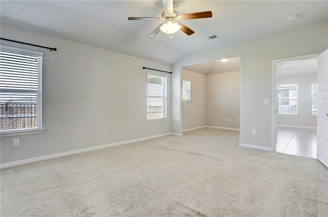 Building Photo - 5151 Scenic Lake Dr