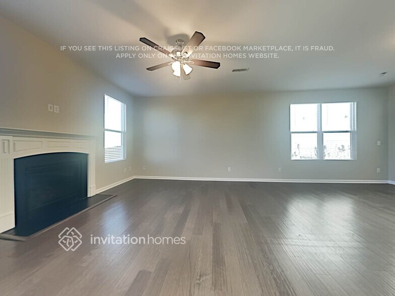 Building Photo - 3517 Diamond Springs Dr