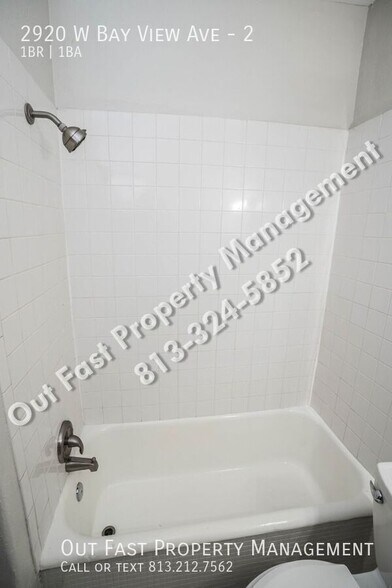 Building Photo - 2920 W Bay View Ave