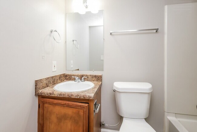 Building Photo - 2764 Wildflower Ln SW