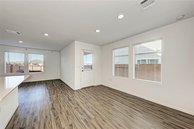 Building Photo - 12112 Scarlet Sleeve Wy