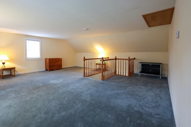 Building Photo - 288 Goldthwaite Rd