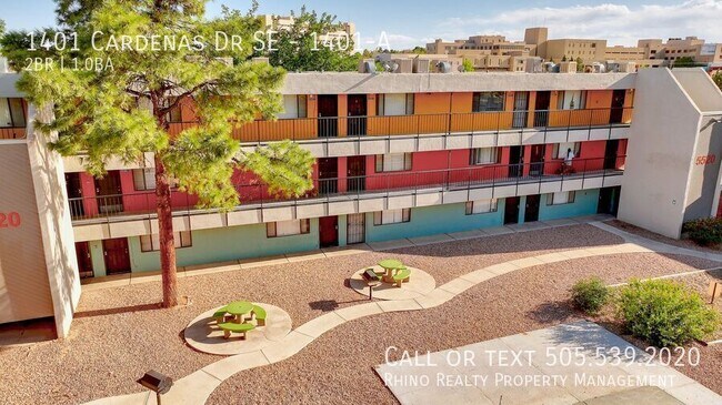 Building Photo - 1401 Cardenas Dr SE