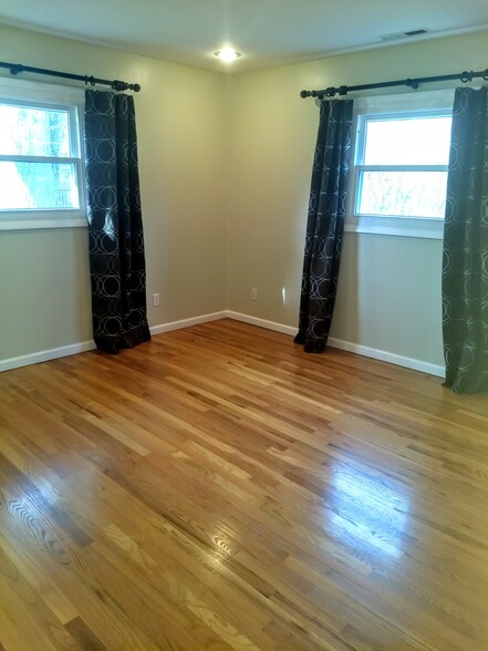 3rd Bedroom - 16351 Petro Dr