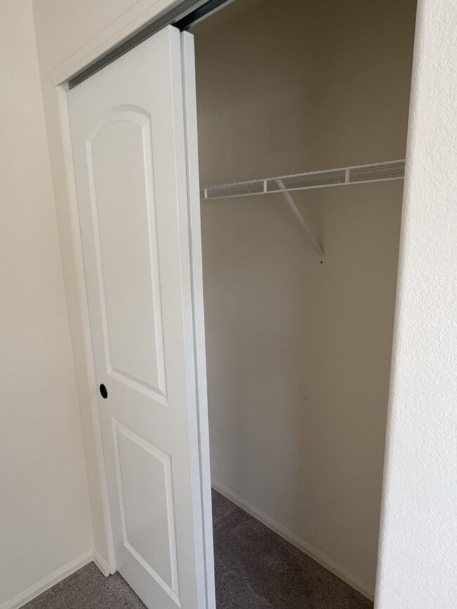 Building Photo - 3 Bed. 2 Bath, 2 Car Garage in Promontory