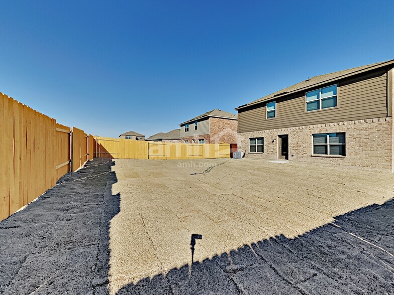 Building Photo - 216 Foster Ln