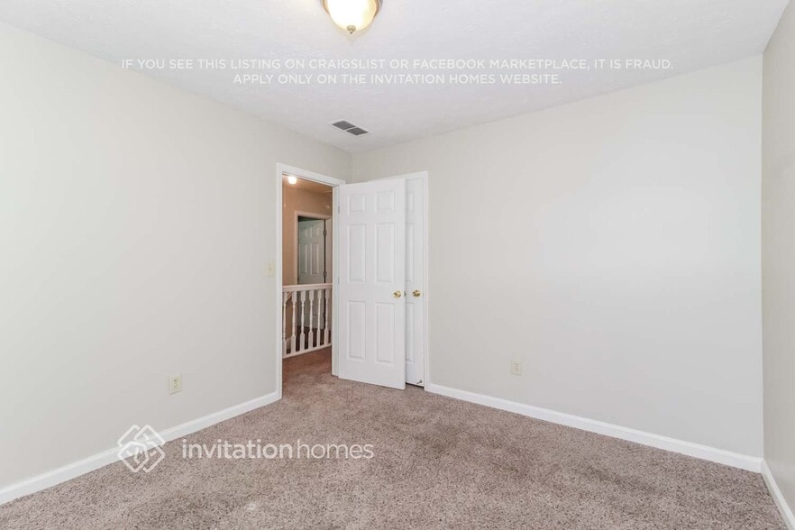 Building Photo - 921 David Dr