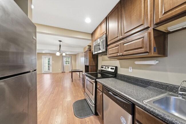 Building Photo - 6355 New Market Way